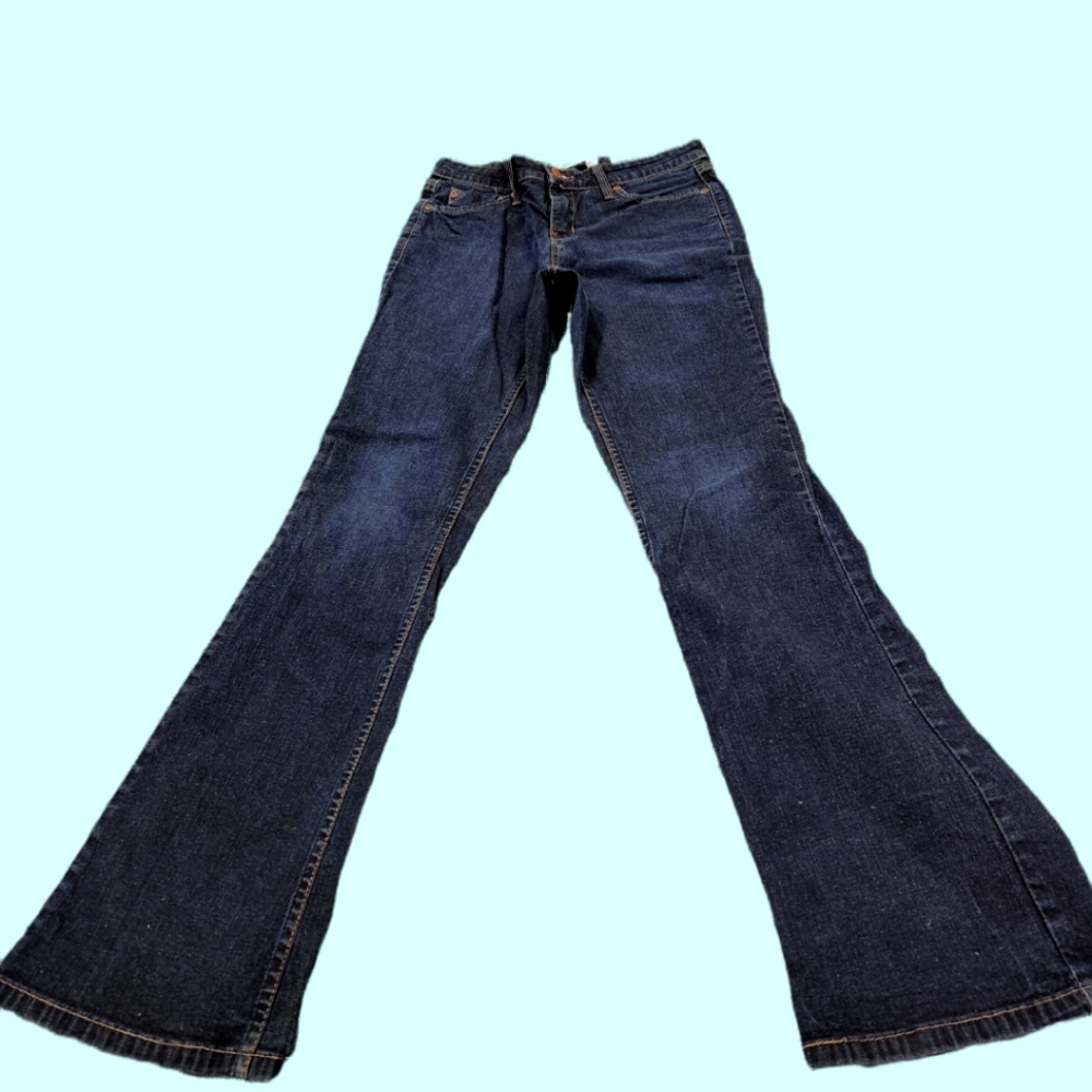 SIGNATURE LEVIS STRAUSS LADIES JEANS SZ 4 - Picture 1 of 5